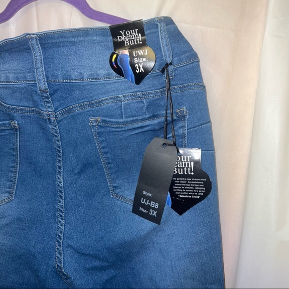 Brand New Dream Butt Jeans - Picture 5 of 8
